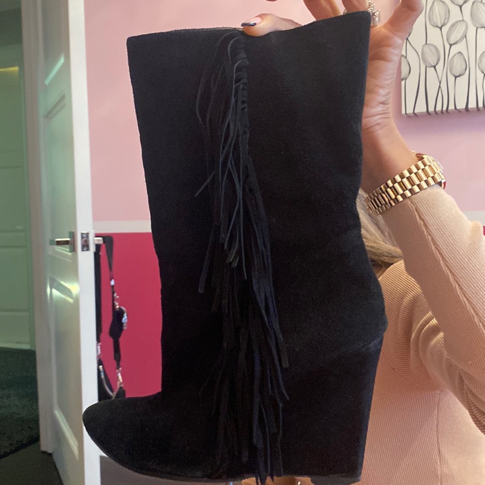 Italy suede boots